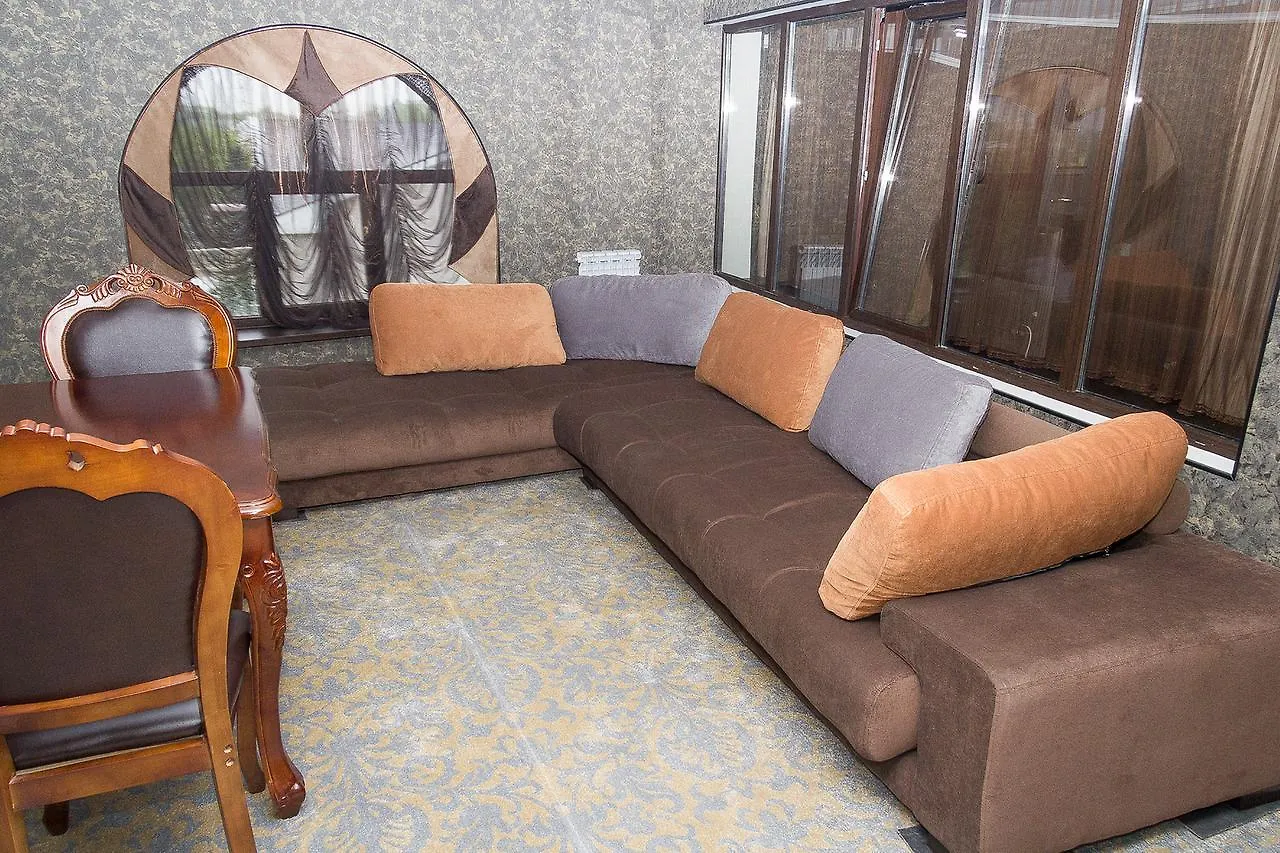 Salut Hotel Almatı