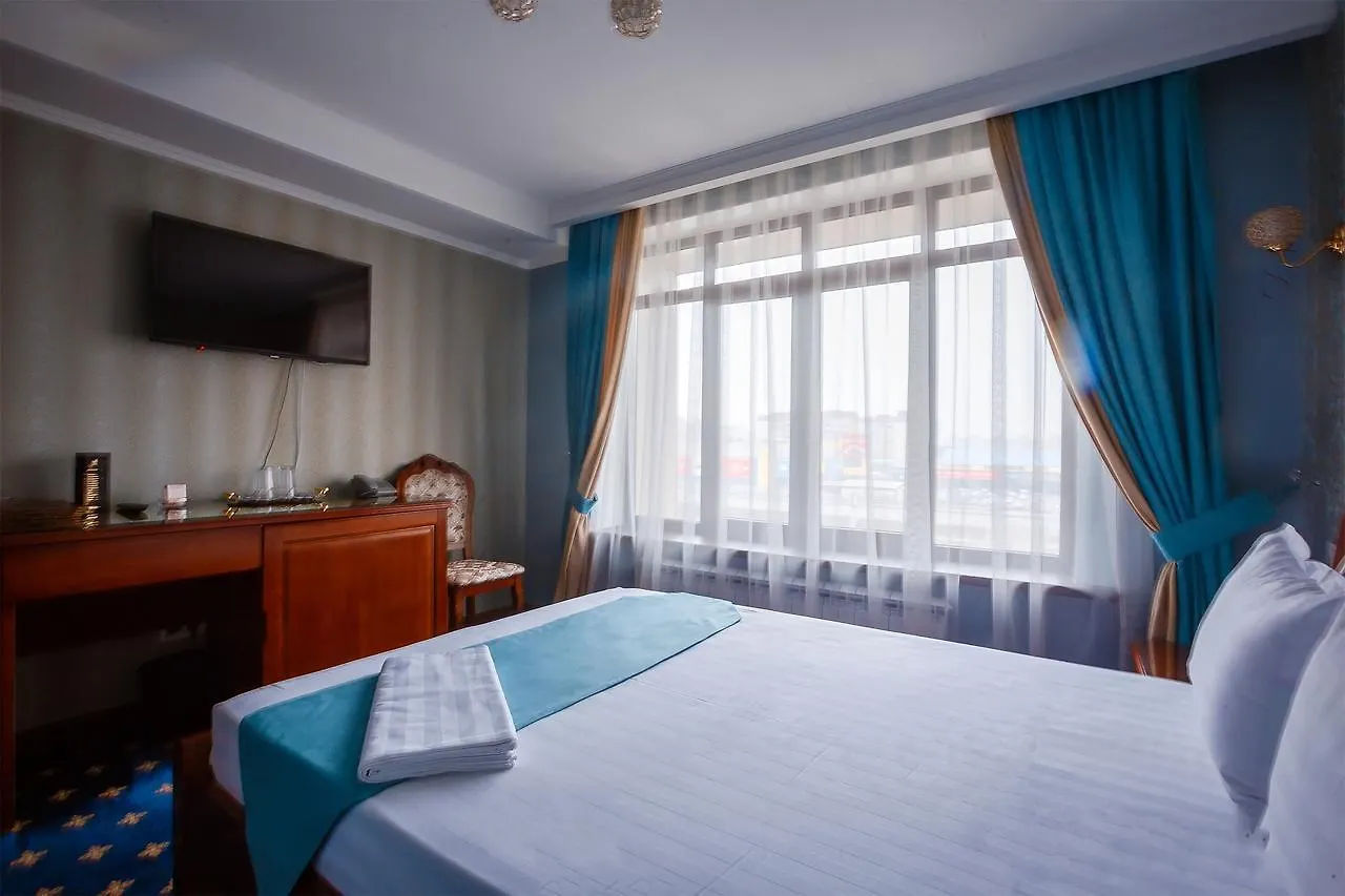 Salut Hotel Almatı